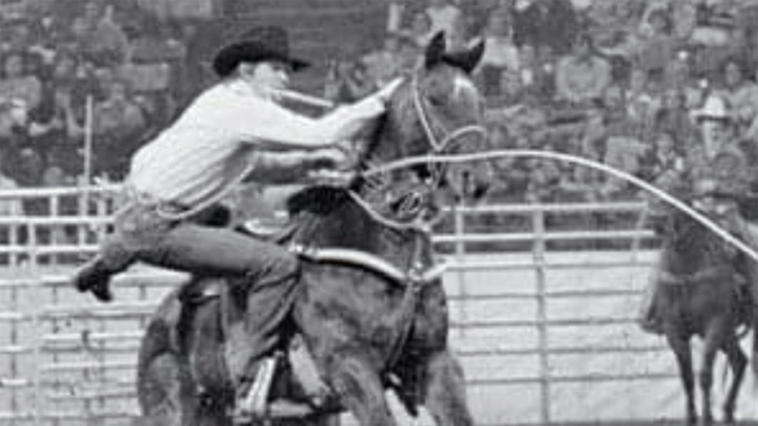 rodeo-legend-roy-cooper,-the-‘super-looper,’-dies-in-fire-at-69