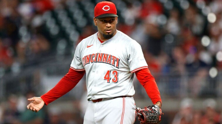 reds-demote-struggling-ex-closer-diaz-to-minors