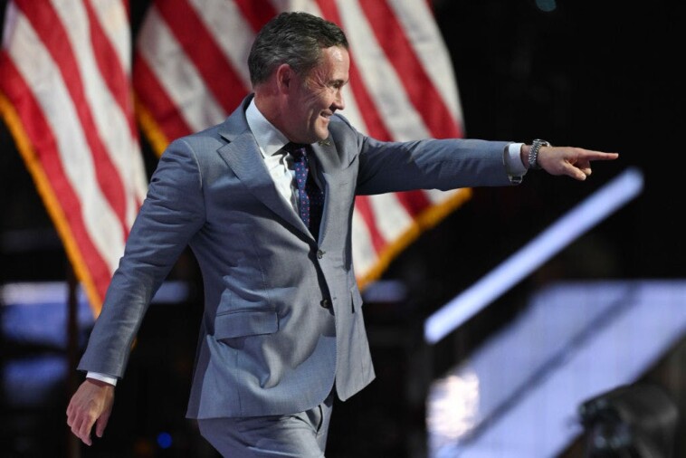 curveball:-amid-rumors-that-mike-waltz-was-fired,-trump-gives-him-another-top-admin-post