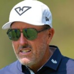 phil-mickelson-calls-chuck-schumer-a-‘traitor’-for-opposing-election-reforms