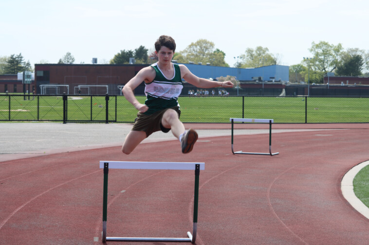 harborfields’-rhys-walter-learns-community-over-everything-through-1,000-mile-running-goal