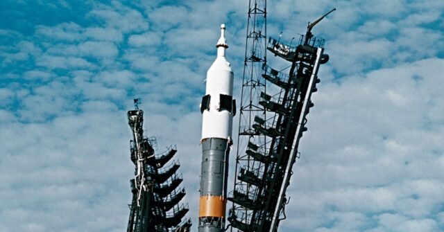 look-up!-soviet-era-spacecraft-hurtling-back-to-earth-50+-years-after-failed-venus-shot