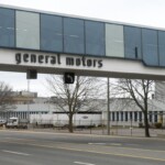 general-motors-to-cut-back-on-manufacturing-at-canada-plant-over-trump-tariff