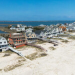 manhattan-nosedives-out-of-top-10-in-national-ranking-of-priciest-homes,-as-suburbs-skyrocket