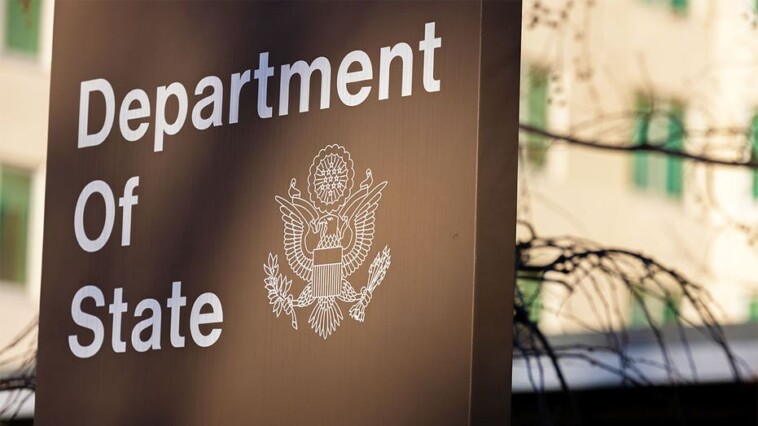former-state-department-analyst-pleads-guilty-to-embezzling-more-than-$650k