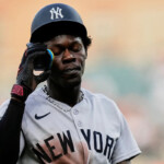 yankees'-jazz-chisholm-jr.-expected-to-miss-at-least-1-month-with-right-oblique-strain