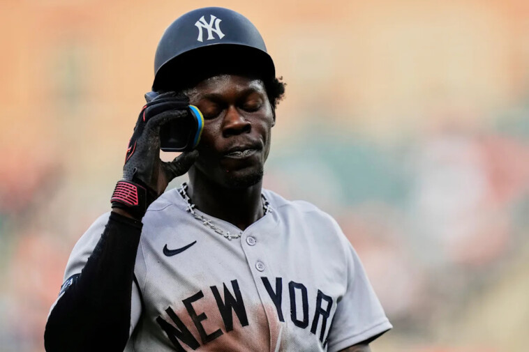 yankees'-jazz-chisholm-jr.-expected-to-miss-at-least-1-month-with-right-oblique-strain