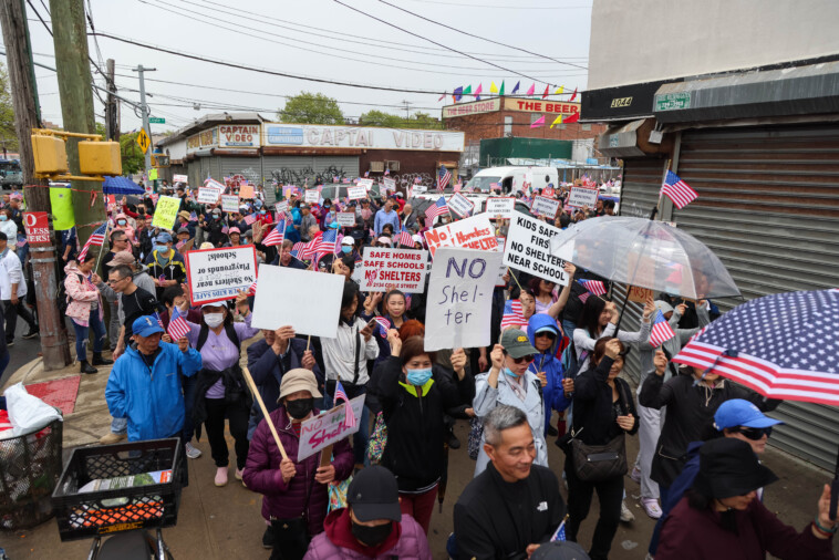 locals-protest-incoming-homeless-shelter-after-alleged-nyc-bait-and-switch:-‘community-is-outraged’