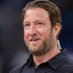 dave-portnoy-receives-praise-for-handling-of-antisemitic-incident-at-barstool-bar