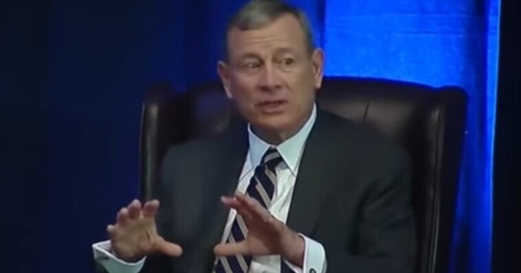 wow!-chief-justice-roberts-rebukes-trump-again-in-rare-public-appearance-(video)