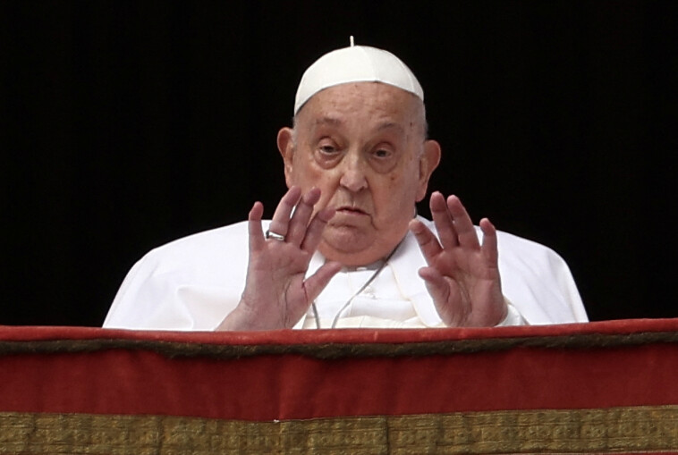 before-pope-francis-died,-this-is-where-he-directed-his-remaining-money-to-go