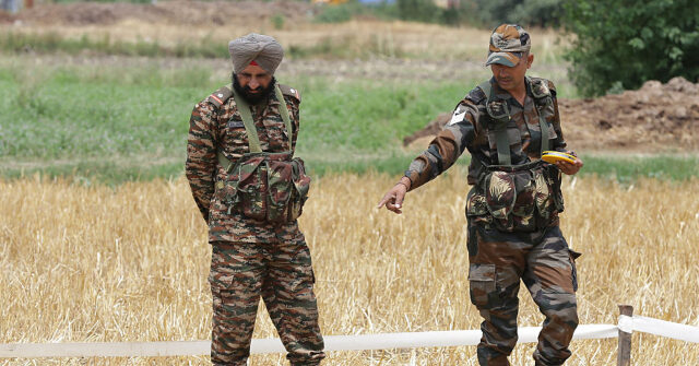 india-and-pakistan-claim-to-shoot-down-each-other’s-drones-as-kashmir-clash-continues