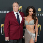 bill-belichick-appeared-at-nyu-panel-without-jordon-hudson-—-and-with-an-ex-nfl-comms-vp