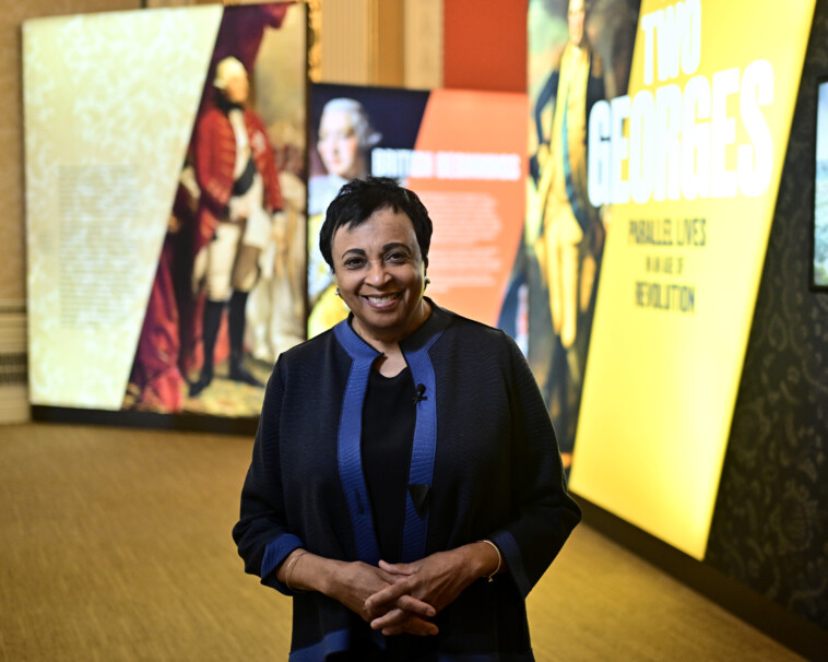 trump-fires-librarian-of-congress-carla-hayden-in-abrupt-move,-sending-democrats-into-a-frenzy