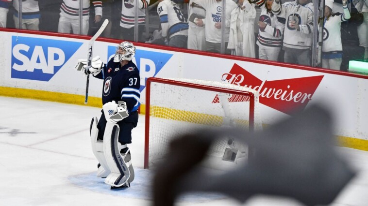 jets’-hellebuyck-posts-1st-playoff-shutout-since-’21