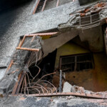 india-and-pakistan-step-up-military-strikes-amid-calls-to-de-escalate