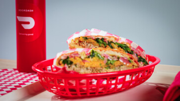 jalen-brunson’s-a-hero —-with-turkey,-broccoli-rabe-and-peppers
