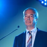 farage-calls-for-‘halt’-on-immigration,-making-uk-‘less-british-every-day’