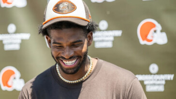 shedeur-sanders-on-his-draft-slide,-support-from-tom-brady:-'my-story-is-going-to-be-similar'