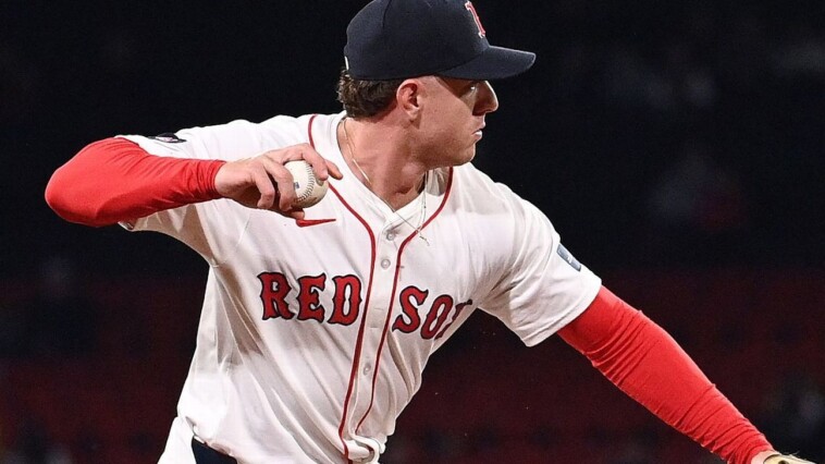 red-sox-put-1b-gonzalez-on-il;-devers-stays-dh
