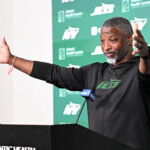 aaron-glenn-already-starting-to-make-his-mark-on-jets