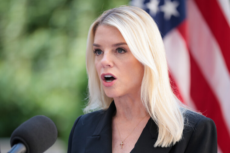 nyc-lawmakers-of-both-parties-urge-trump-admin-to-step-in,-tackle-sanctuary-laws