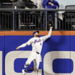 mets’-brandon-nimmo-robs-another-homer-in-latest-defensive-gem:-‘insane-catch’