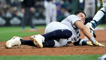 yanks’-cabrera-taken-off-in-ambulance-after-slide
