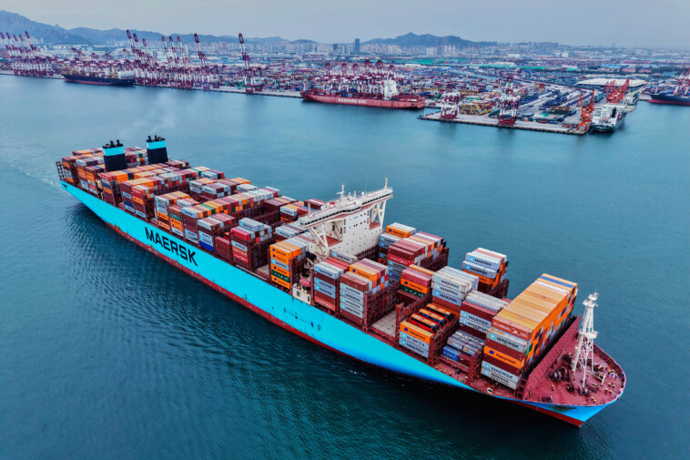 us-to-cut-‘de-minimis’-tariff-on-china-shipments-to-54%-from-120%