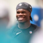 why-travis-hunter-is-ready-to-become-a-star-as-first-full-time-two-way-player-in-60-years