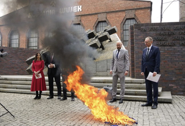 eccentric-polish-presidential-candidate-sets-eu-flag-alight;-says-“down-with-eurocommunism”