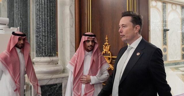 ai-kingpins-sam-altman,-elon-musk-join-donald-trump-in-meeting-with-saudi-royalty