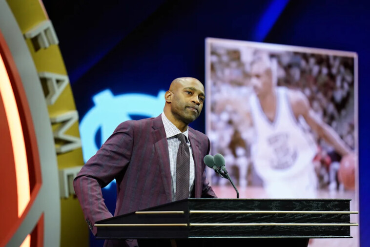 vince-carter-joins-nbc-as-studio-analyst-for-the-2025-26-nba-season