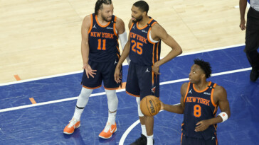 jalen-brunson-isn’t-letting-himself-—-or-the-knicks-—-celebrate-their-accomplishments-just-yet