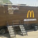 saudis-roll-out-the-red-carpet-for-fast-food-loving-trump-with-mobile-mcdonald’s