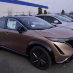 vermont-halts-electric-vehicle-requirements-as-governor-says-‘current-goals’-not-realistic