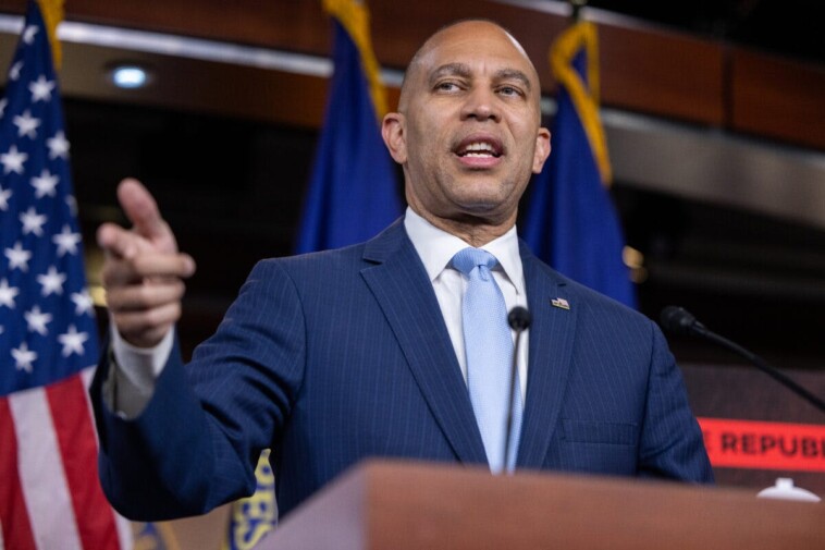 dem-leader-warns-any-arrests-of-colleagues-for-ice-breach-would-cross-his-‘red-line’