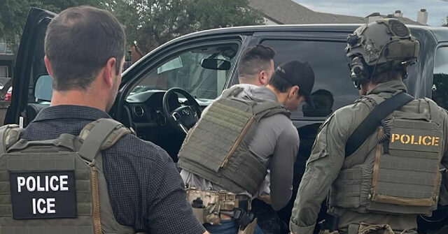 virginia-county-tries-to-freeze-out-ice-deportation-experts