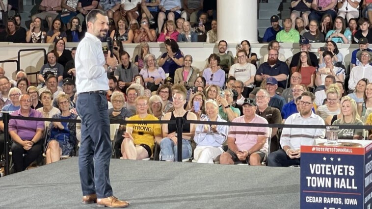buttigieg-says-‘right-now-i’m-not-running-for-anything’-during-iowa-stop