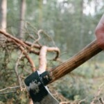 alleged-intruder-with-axe-dead-after-homeowners-open-fire