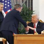 boeing-inks-massive-deal-with-qatar-for-planes-amid-furor-over-trump-plan-to-accept-emirate’s-jet