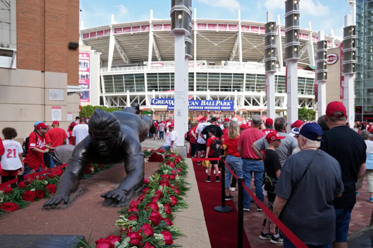 reds-celebrate-'pete-rose-night'-after-mlb-all-time-hits-leader's-removal-from-ineligible-list