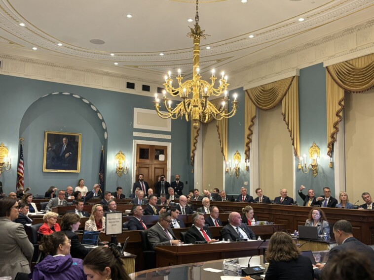 house-gop-plan-to-slash-over-$230b-in-spending,-reform-food-stamps-clears-committee