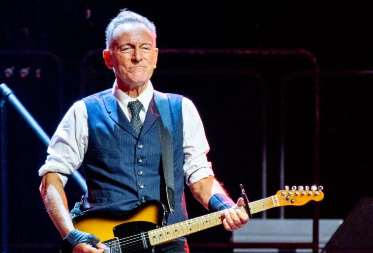 ‘nobody-cares’:-bruce-springsteen-mocked-for-tirade-against-trump