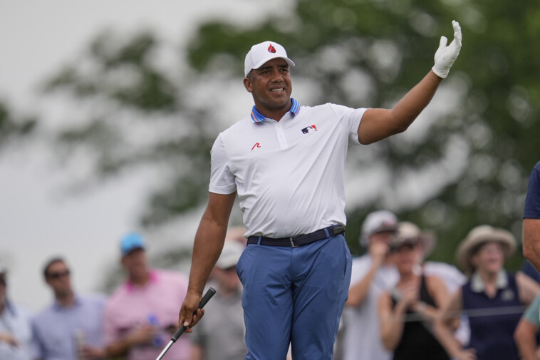 jhonattan-vegas-enjoying-surprising-ride-atop-the-pga-championship-leaderboard