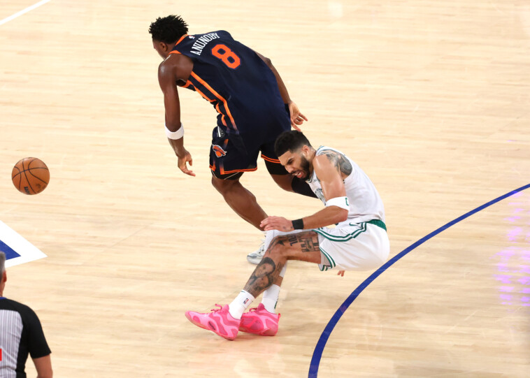 jayson-tatum-greets-celtics-back-in-new-york-with-season-on-the-line:-‘bigger-than-basketball-now’