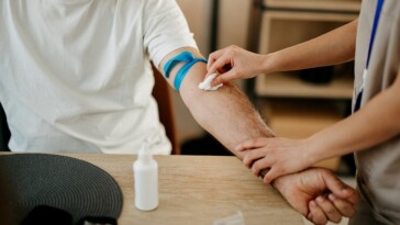 first-blood-test-for-alzheimer’s-diagnosis-cleared-by-fda