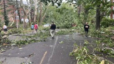 st.-louis-storms-leave-at-least-4-dead-after-lashing-region-with-tornado,-high-winds