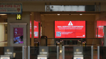 over-300k-commuters-affected-as-new-jersey-transit-engineers-go-on-strike