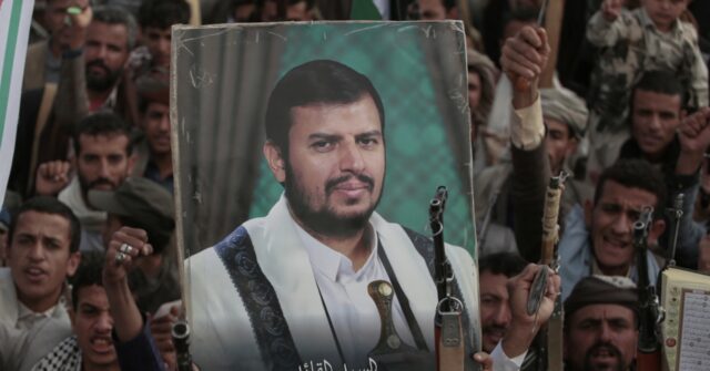 israel-threatens-houthi-leader,-bombs-yemeni-ports-after-missile-attacks